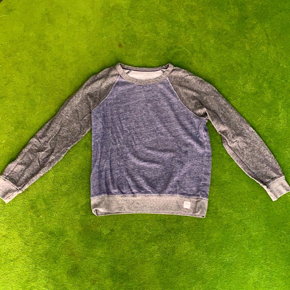 Sweatshirt from GKO